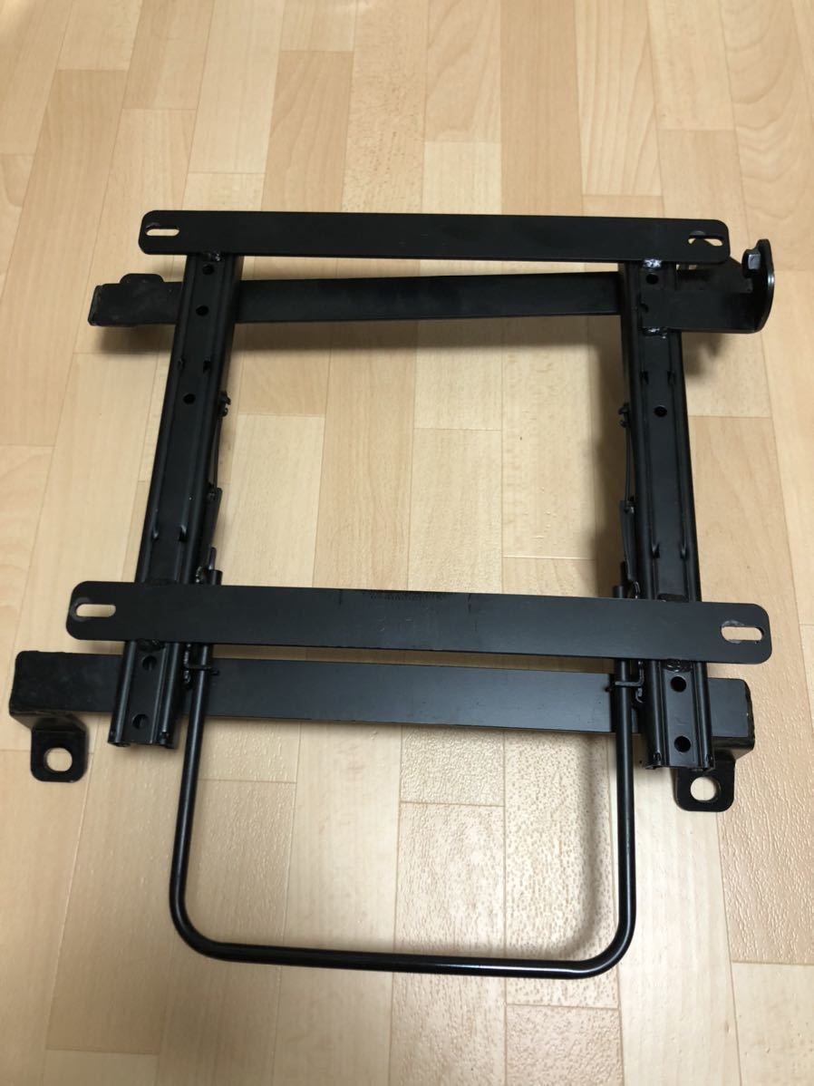 新作登場，HOT レカロ SR6/7/11 シートレール 運転席側 ミラL250/260S L275/285S L650/660S カワイ製作所製(レール)｜売買されたオークション情報、yahooの商品情報をアーカイブ公開 - オークファン レール