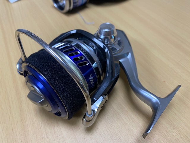 ☆美品☆ DAIWA ダイワ ソルティガ SALTIGA 5000H （替えのスプール