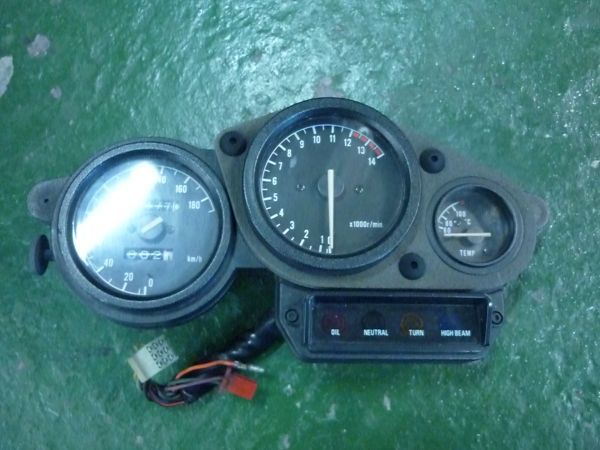 特注製品 タコメーター 純正 TZR250R 3XV 純正 YAMAHA 中古