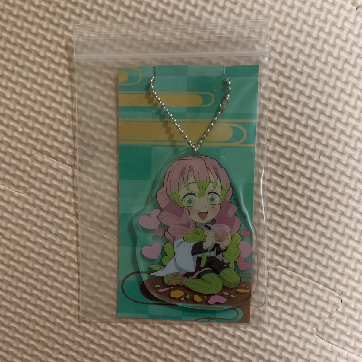 送料無料 鬼滅の刃 アクリルチャーム キーホルダー 全集中展 甘露寺蜜璃 沖縄限定 ご当地限定 ご当地SD_1