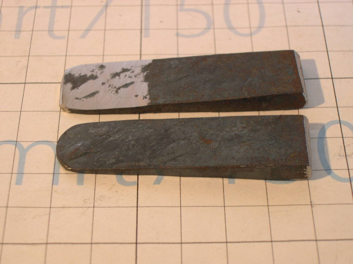 D93Bi ⑪鉛切り 石割 杭 薪割り 木割り 農機具 鍬クサビ　先丸と平　手造り２本一組　_6
