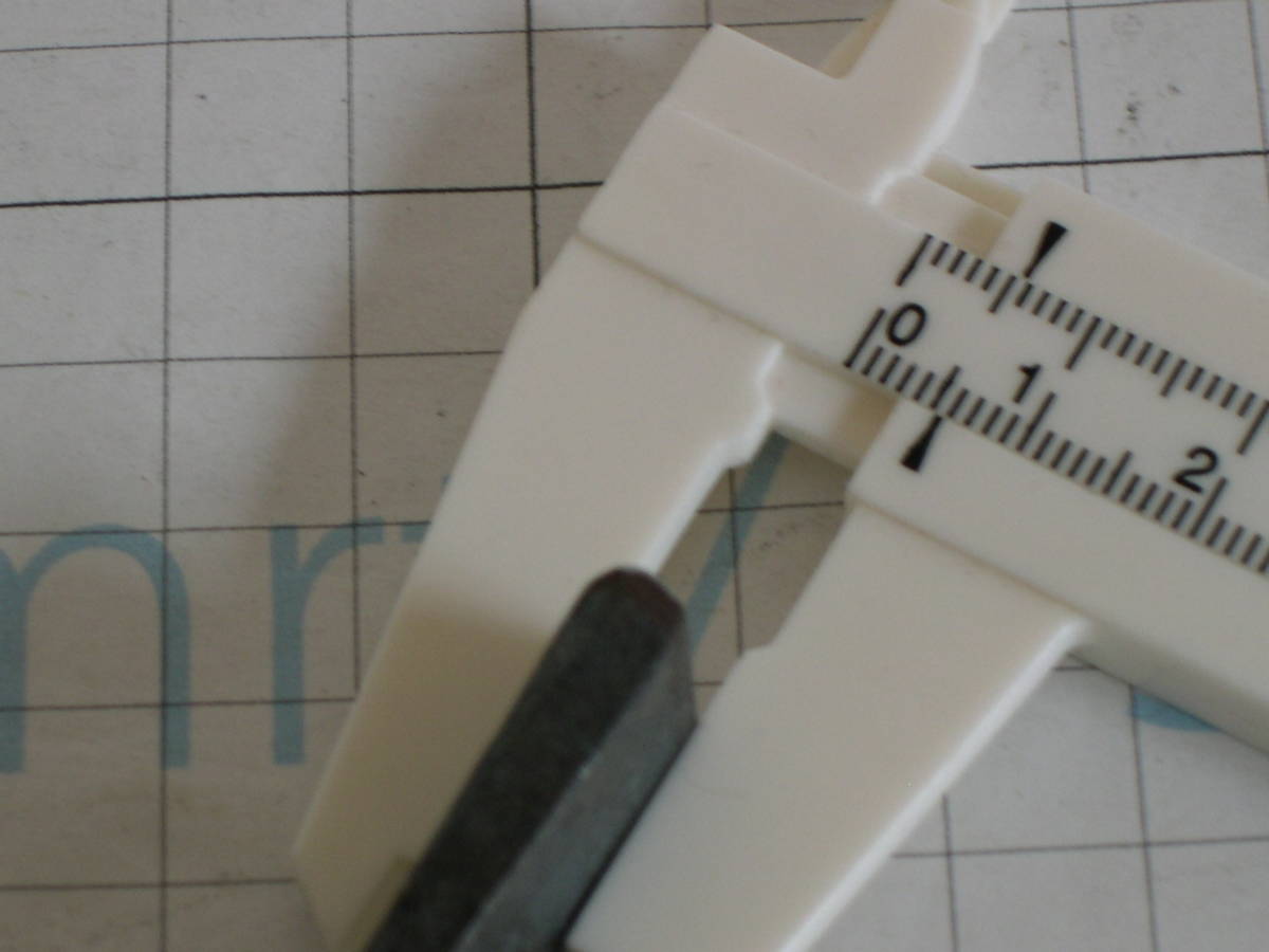 D93Bi ⑪鉛切り 石割 杭 薪割り 木割り 農機具 鍬クサビ　先丸と平　手造り２本一組　_9