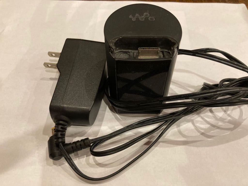 ウォークマン　充電器&スピーカー_1