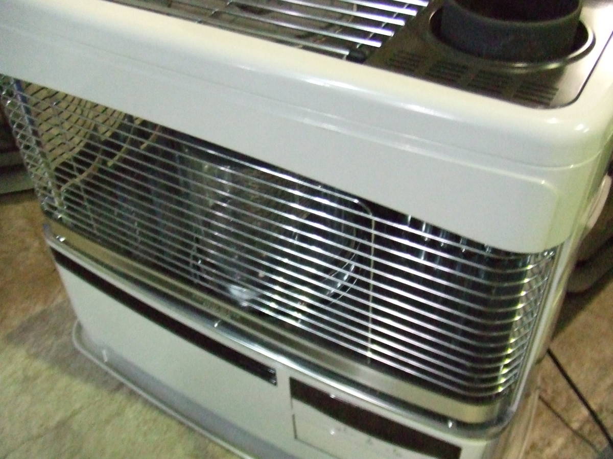 コロナ 煙突式 床暖ストーブ Uh 7712pk 12年製 札幌 石油ストーブ 売買されたオークション情報 Yahooの商品情報をアーカイブ公開 オークファン Aucfan Com