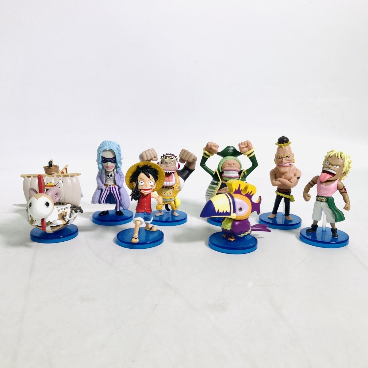 品 ワンピース ワールドコレクタブルフィギュア Vol 18 全8種セット One Piece 売買されたオークション情報 Yahooの商品情報をアーカイブ公開 オークファン Aucfan Com