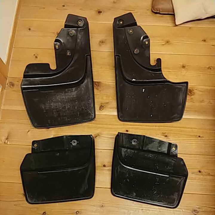 トヨタ　純正　ランドクルーザー80　ランクル80　マッドガード　泥除け　1台分_2