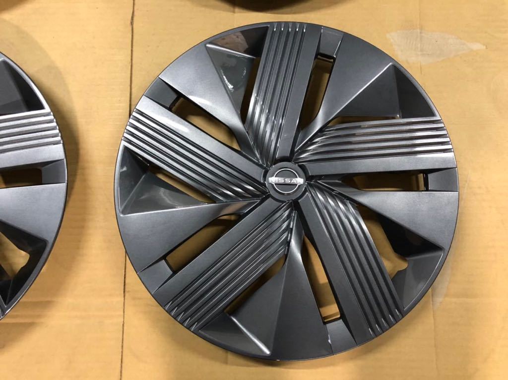新車外し品 日産 新型 ノート 純正16インチホイールキャップ4枚セット