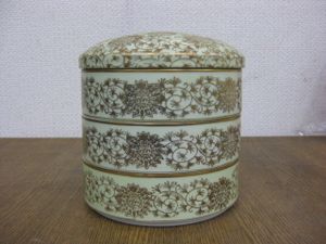 九谷 美泉のYahoo!オークション(旧ヤフオク!)の相場・価格を見る