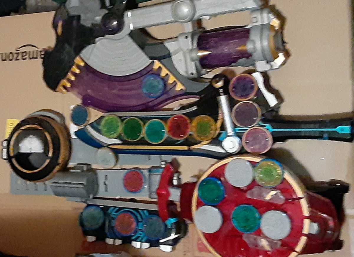 新作入荷，新作仮面ライダーオーズ OOO 変身ベルト DX オーズドライバー タジャスピナー メダジャリバー メダガブリュー オーメダル バンダイ(仮面ライダー)｜売買されたオークション情報、yahooの商品情報 仮面ライダー