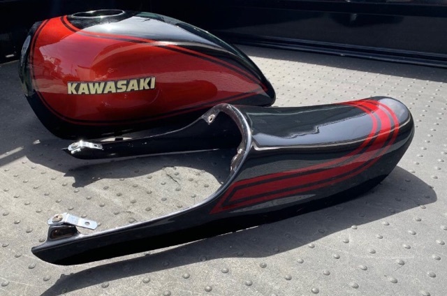 ゼファー750 タンクカバー・ZⅡテールカウルセット ゼファー750 外装