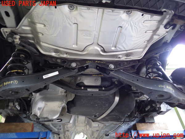 2UPJ-68015295]VW ザ・ビートル(16CZD)リアメンバー 中古