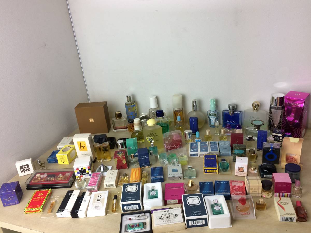 【まとめ売り】未使用中古混合　香水まとめ　配送保険付　2115s0037