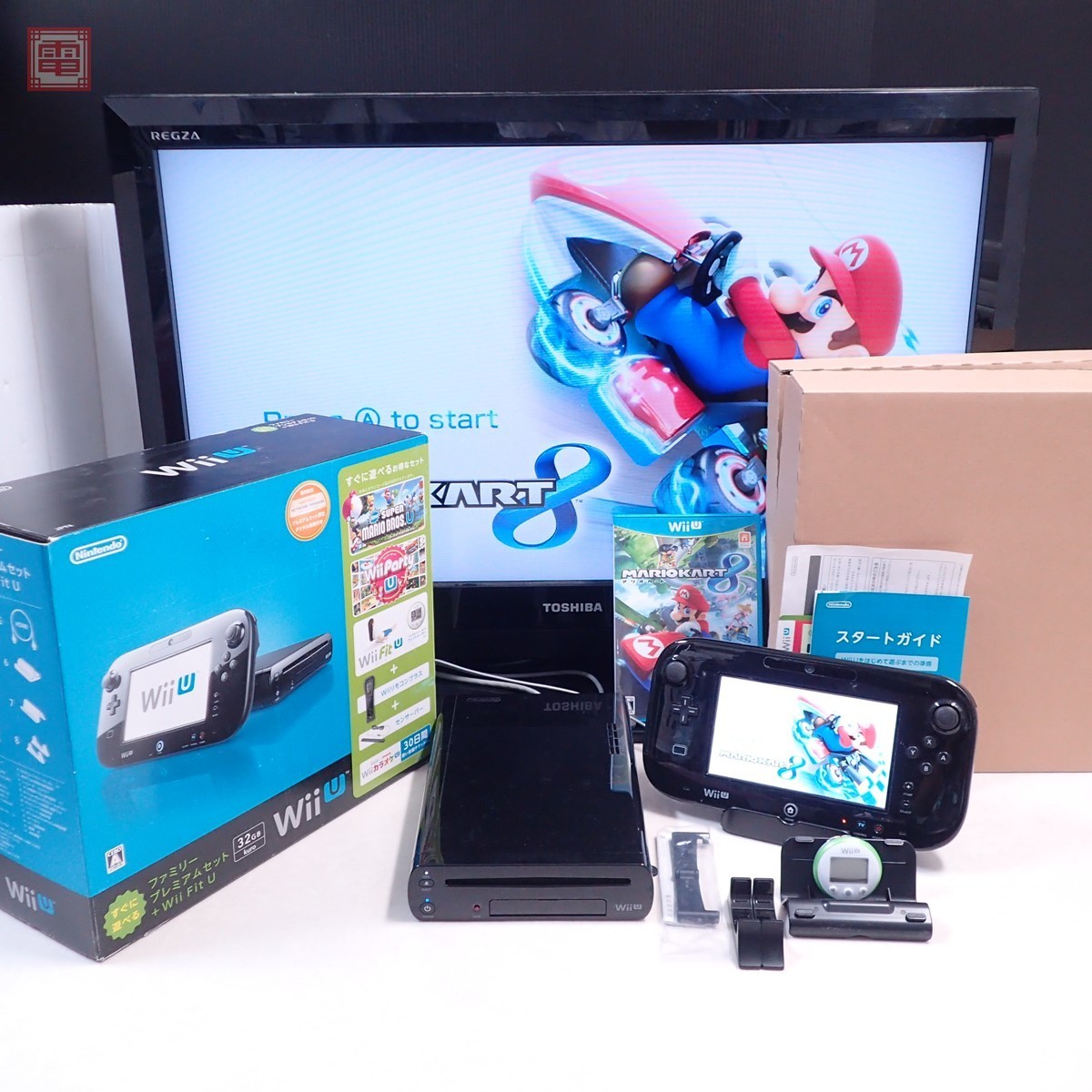 WiiU本体 32GB ファミリープレミアムセット+Wii Fit U 黒/kuro/ブラック+マリオカート8 ソフト1本set 任天堂 NINTENDO 箱付 動確済【20 U Wii ファミリープレミアムセット すぐに遊べる すぐに遊べるファミリープレミアムセット(クロ ファミリープレミアム | Wii U すぐに遊べるファミリープレミアムセット(クロ) | Cjtypv