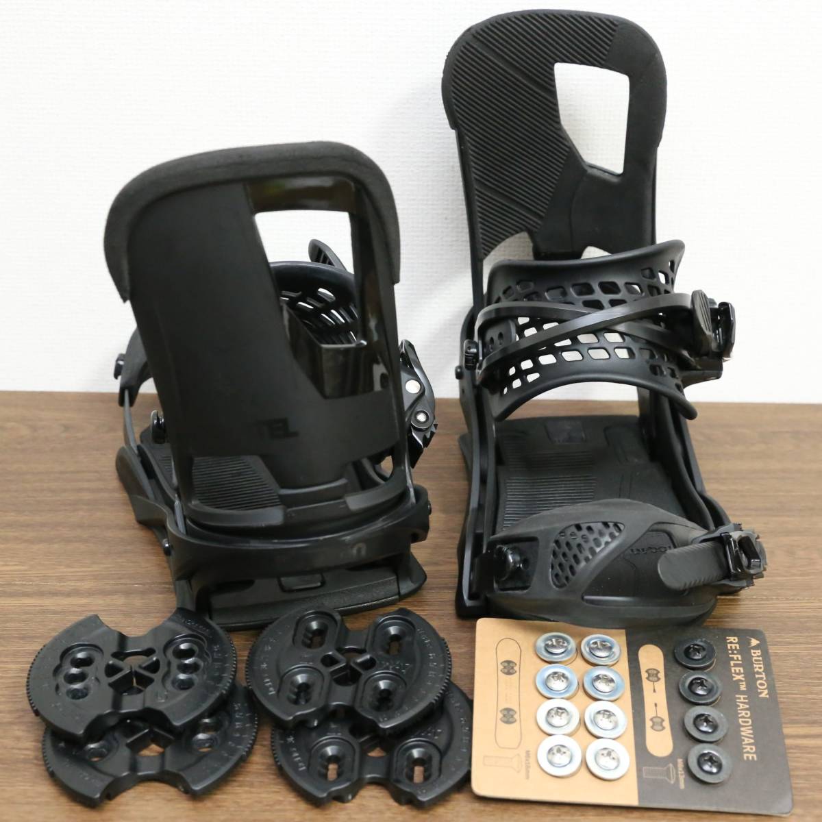 希少!！11モデル 買える BURTON CARTEL メンズ M 新品 ・未使用品