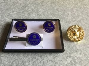 警察 階級章 警のYahoo!オークション(旧ヤフオク!)の相場・価格を見る