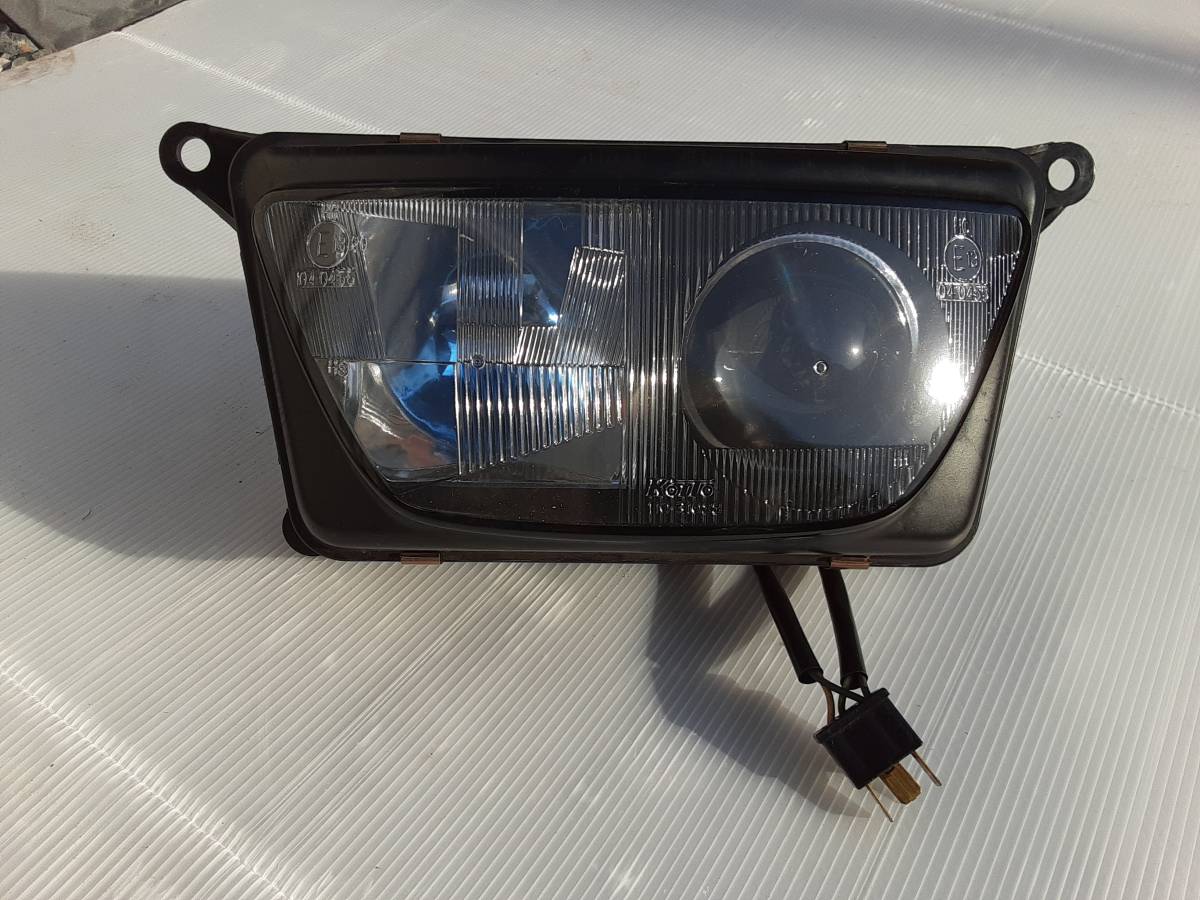 Fzr1000純正ヘッドライト Trx850 Fzr400rr ヘッドライト 売買されたオークション情報 Yahooの商品情報をアーカイブ公開 オークファン Aucfan Com