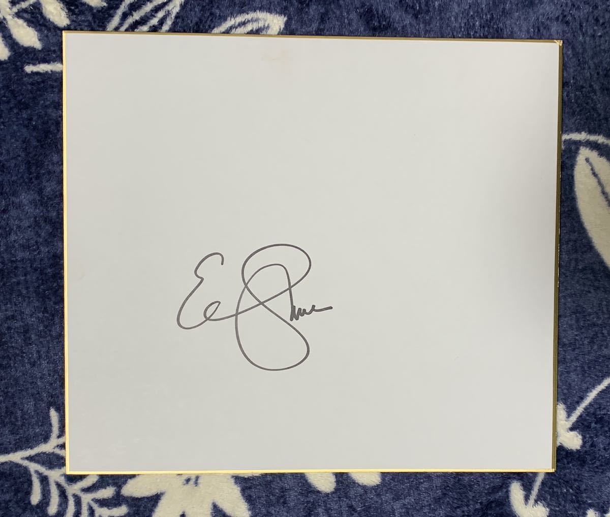 ユマ サーマン Uma Thurman ナオミ ワッツ Naomi Watts エリザベス シュー Elisabeth Shue 直筆サイン色紙 サイン 売買されたオークション情報 Yahooの商品情報をアーカイブ公開 オークファン Aucfan Com