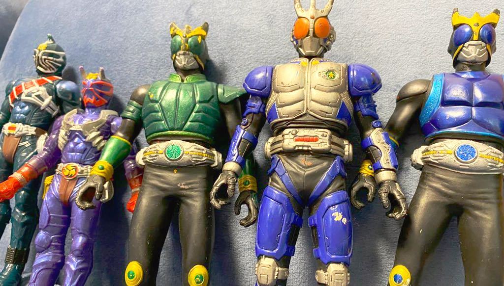 仮面ライダー響鬼 斬鬼 クウガ Fドラゴンフォーム ペガサスフォーム G3 ディケイド 剥げ 傷みあり ソフビ 16 17ｃｍ 13cm 5体 仮面ライダー響鬼 売買されたオークション情報 Yahooの商品情報をアーカイブ公開 オークファン Aucfan Com