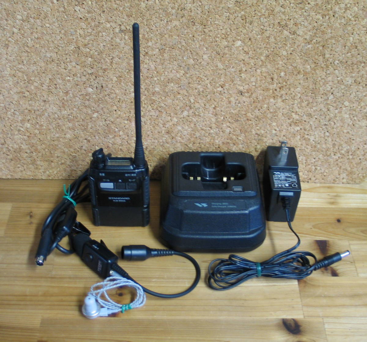 STANDARD VLM-850Aと(YAESU)FDM-350B 特定小電力/同時通話型 無線連絡