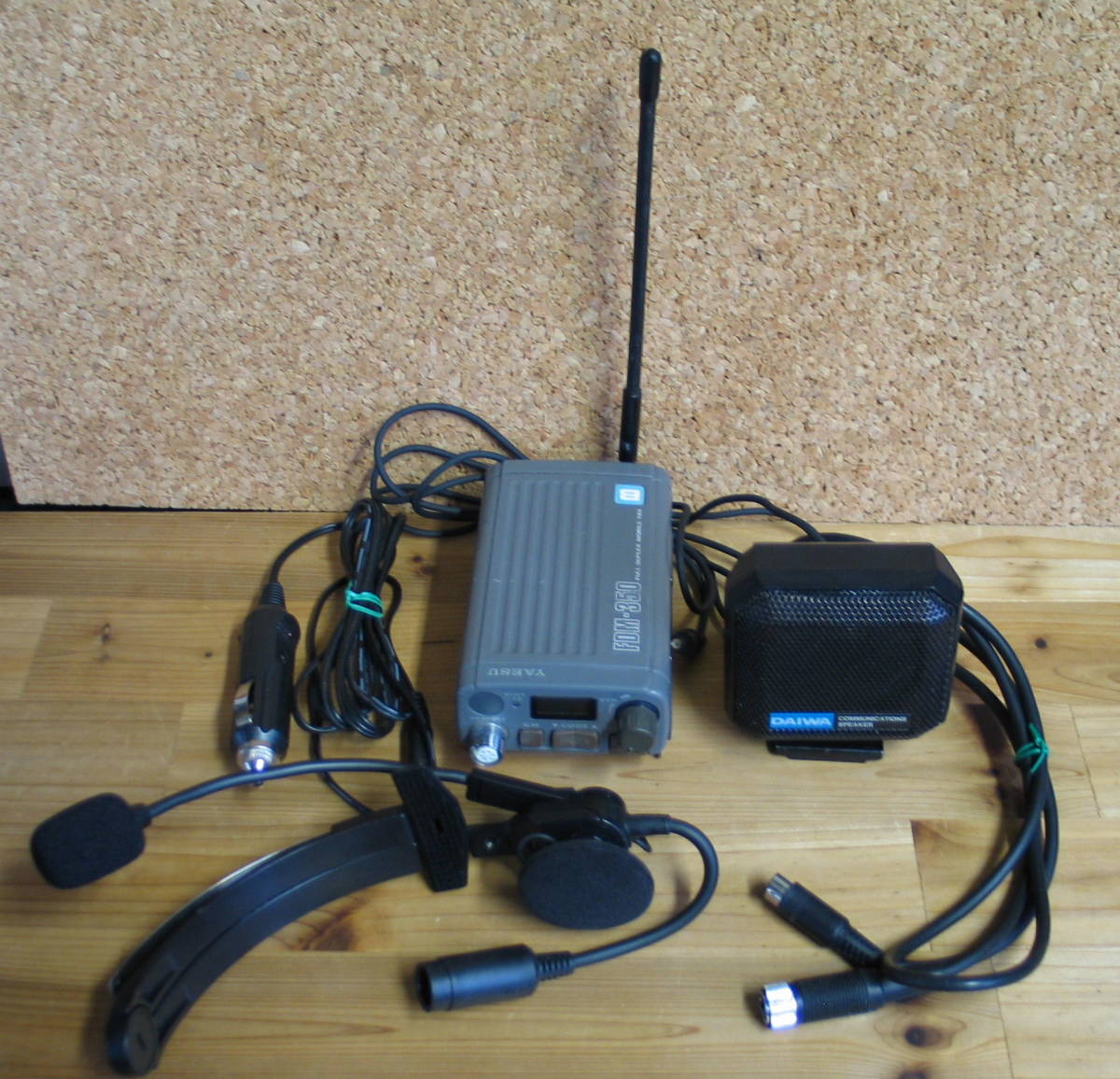 STANDARD VLM-850Aと(YAESU)FDM-350B 特定小電力/同時通話型 無線連絡