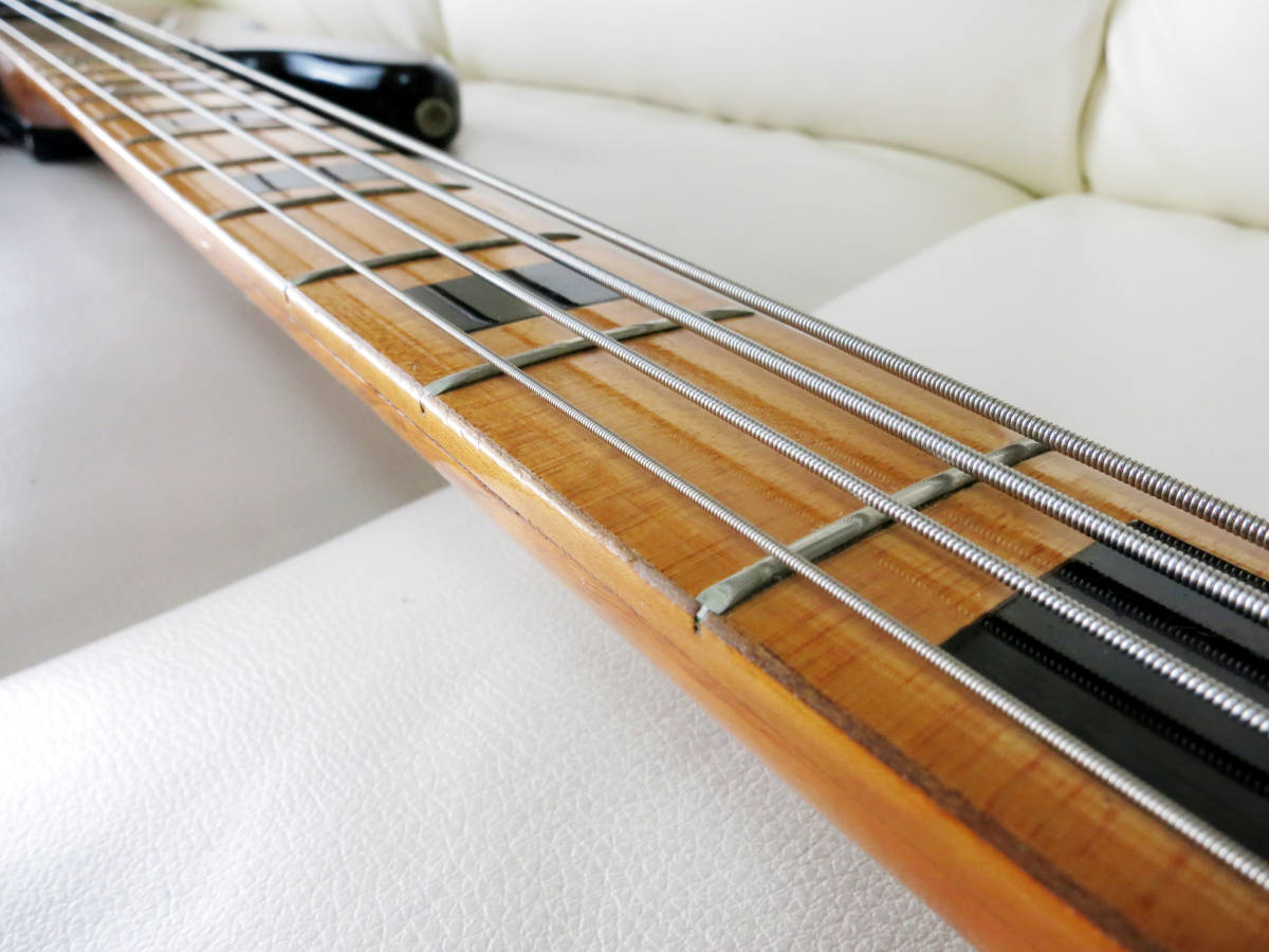Japan Fender Made in 私のためのショートスケールジャズベースはある
