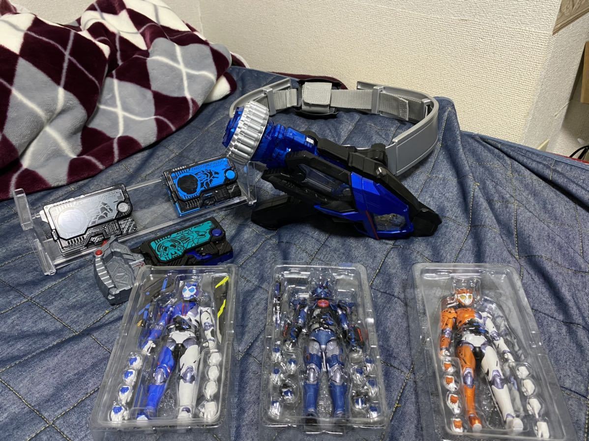 仮面ライダーバルカンセット バルキリー 仮面ライダーゼロワン 不破諌 ゴリラ 刃唯阿 仮面ライダー 売買されたオークション情報 Yahooの商品情報をアーカイブ公開 オークファン Aucfan Com