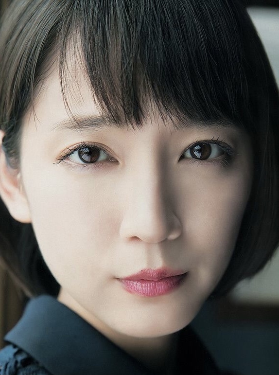 吉岡里帆ちゃん L版写真まとめて360枚 写真 売買されたオークション情報 Yahooの商品情報をアーカイブ公開 オークファン Aucfan Com