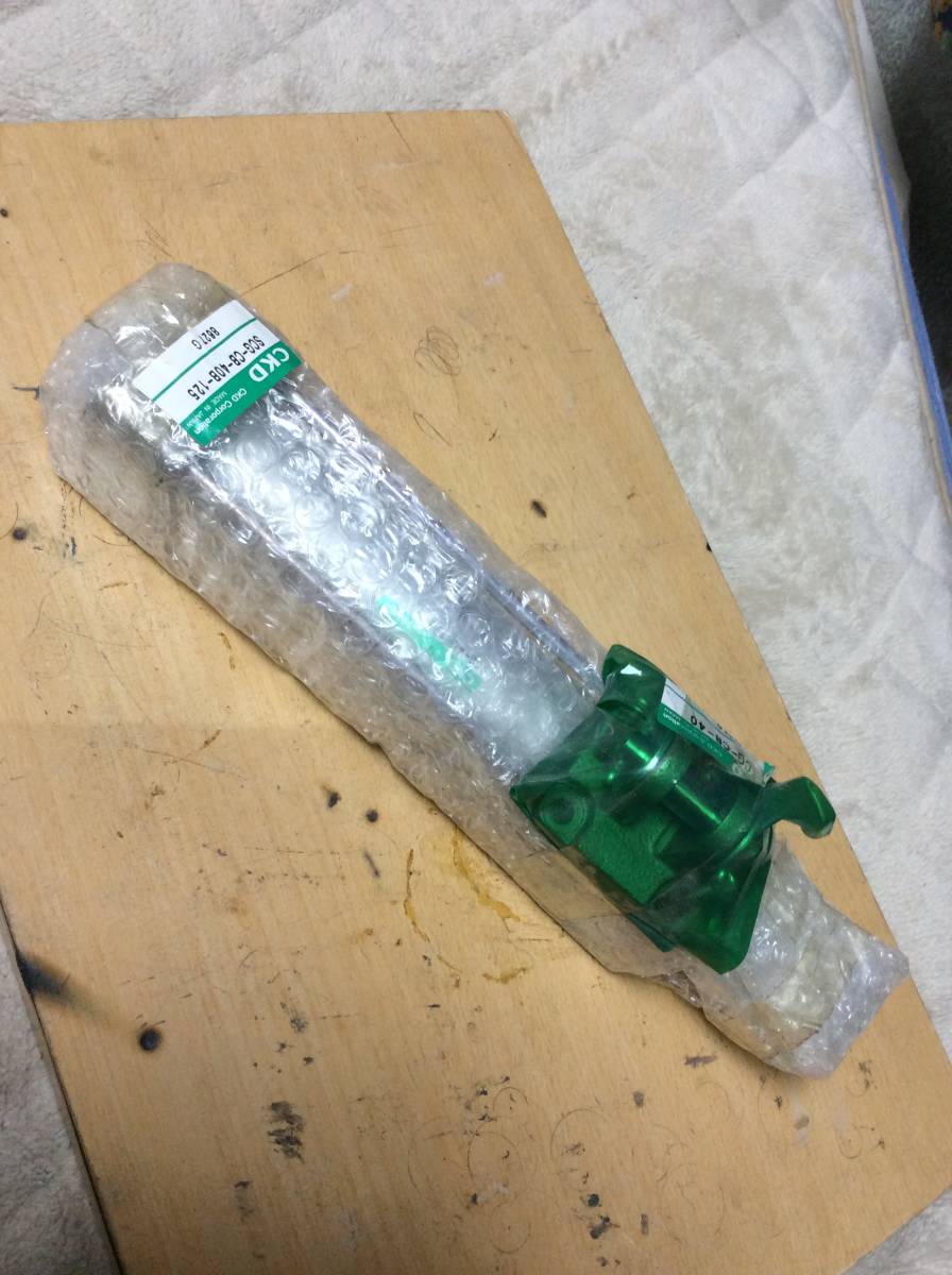 CKD エアーシリンダーSCG-CB-40B-125_1