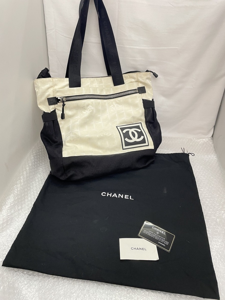 CHANELニュートラベルラインバックパックギャランティカード付 シャネル シャネル(CHANEL) Travel Line) 中古 ニュートラベルライン