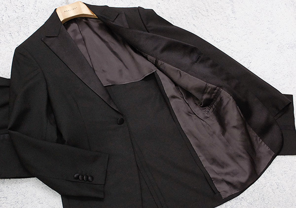 イタリアが誇る名門ブランド！定価29万円 美品 ベルベスト Belvest