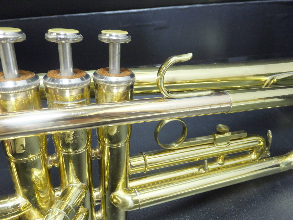 YAMAHA ヤマハ トランペット YTR2321 ゴールド 金色 マウスピース無し