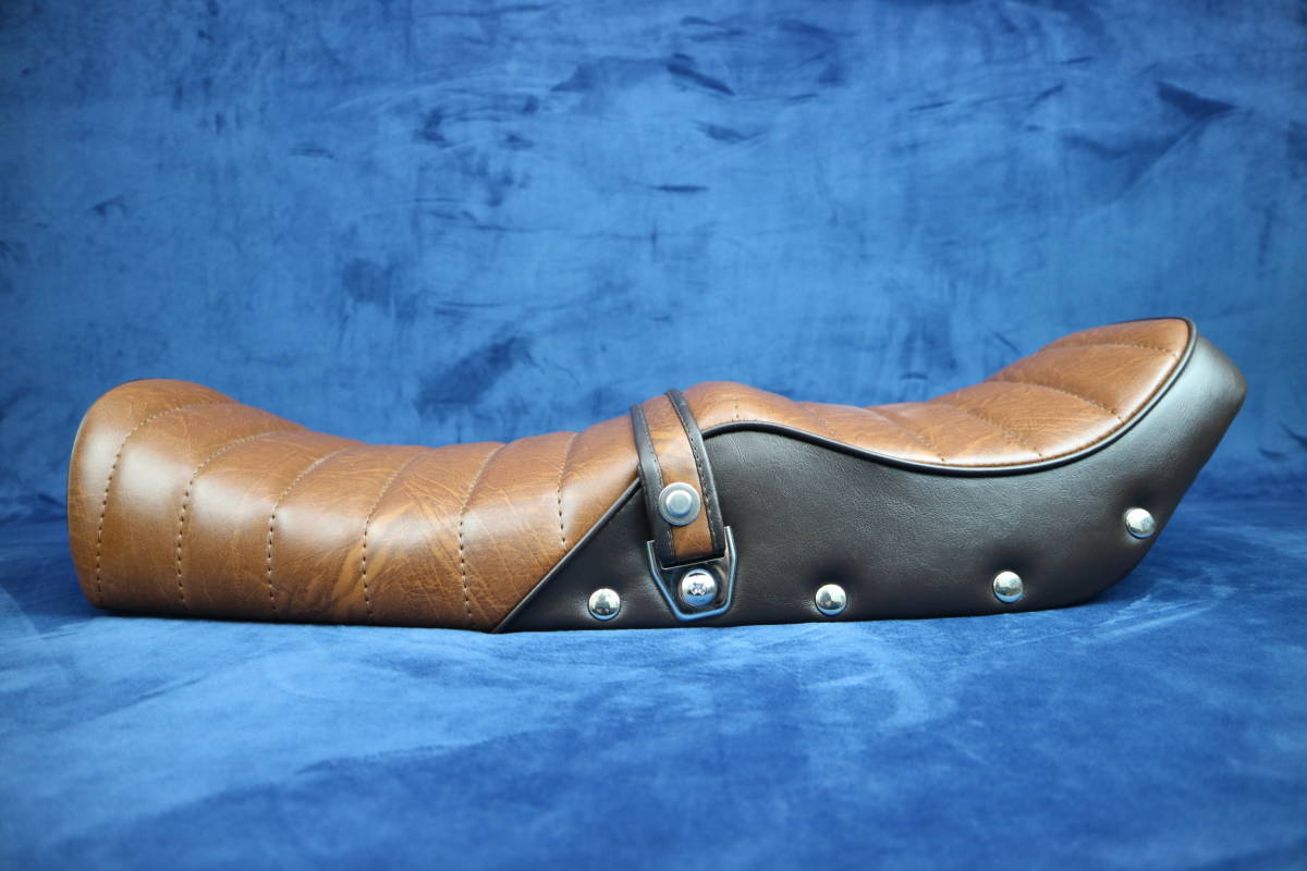 Ｚ２５０ＦＴ　茶　変形　ボタン　タックロールシート/シートKZ250A Z250FT 未使用 新品 社外Z400FXブラウン 外装 段シート 純正 対応 Ｚ２５０ＦＴ 変形 シート 鋲 Z250FTタックロール 得価，格安
