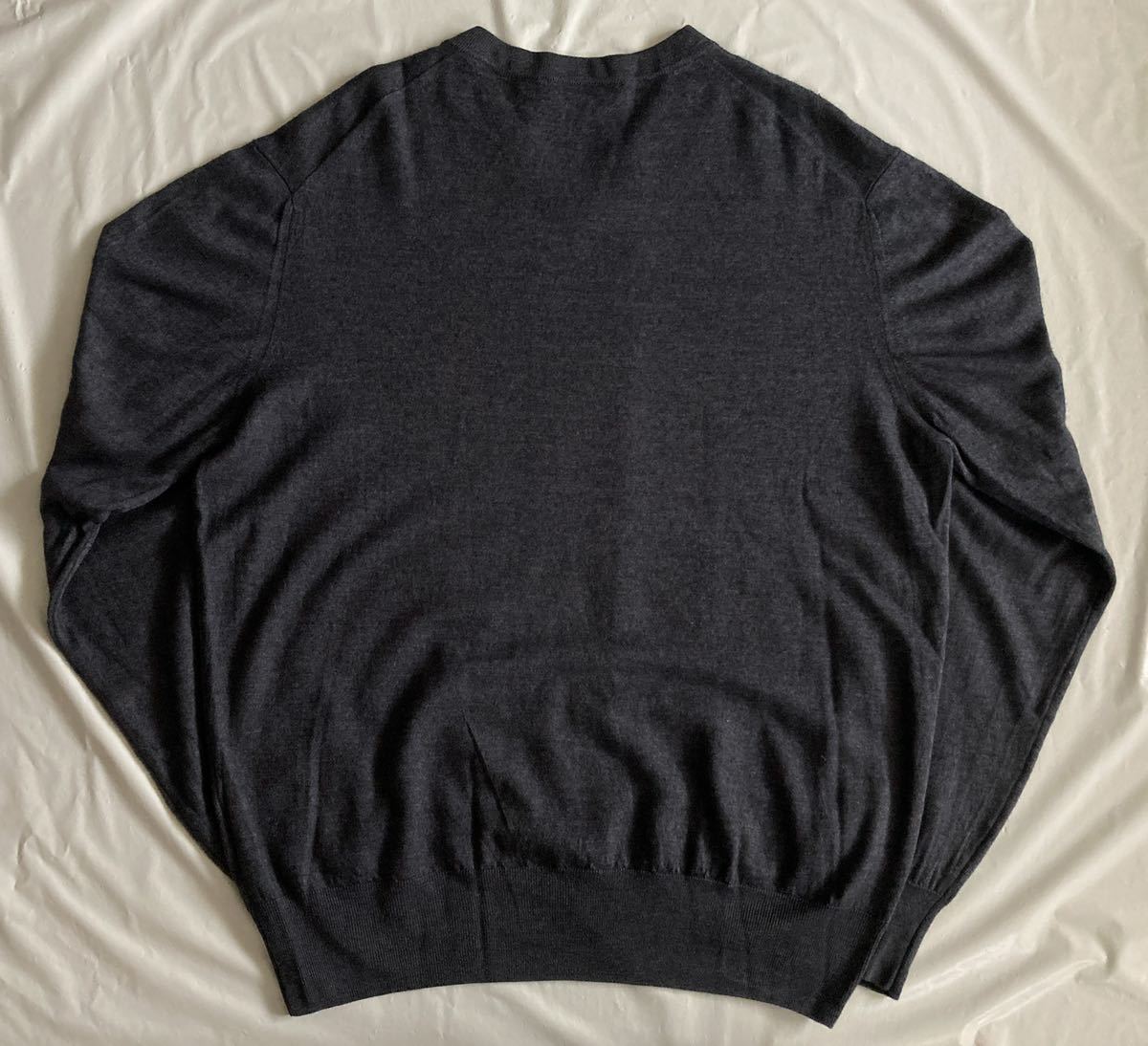 美品 Cruciani クルチアーニ ニット Vネック カシミヤ ウール グレー系 