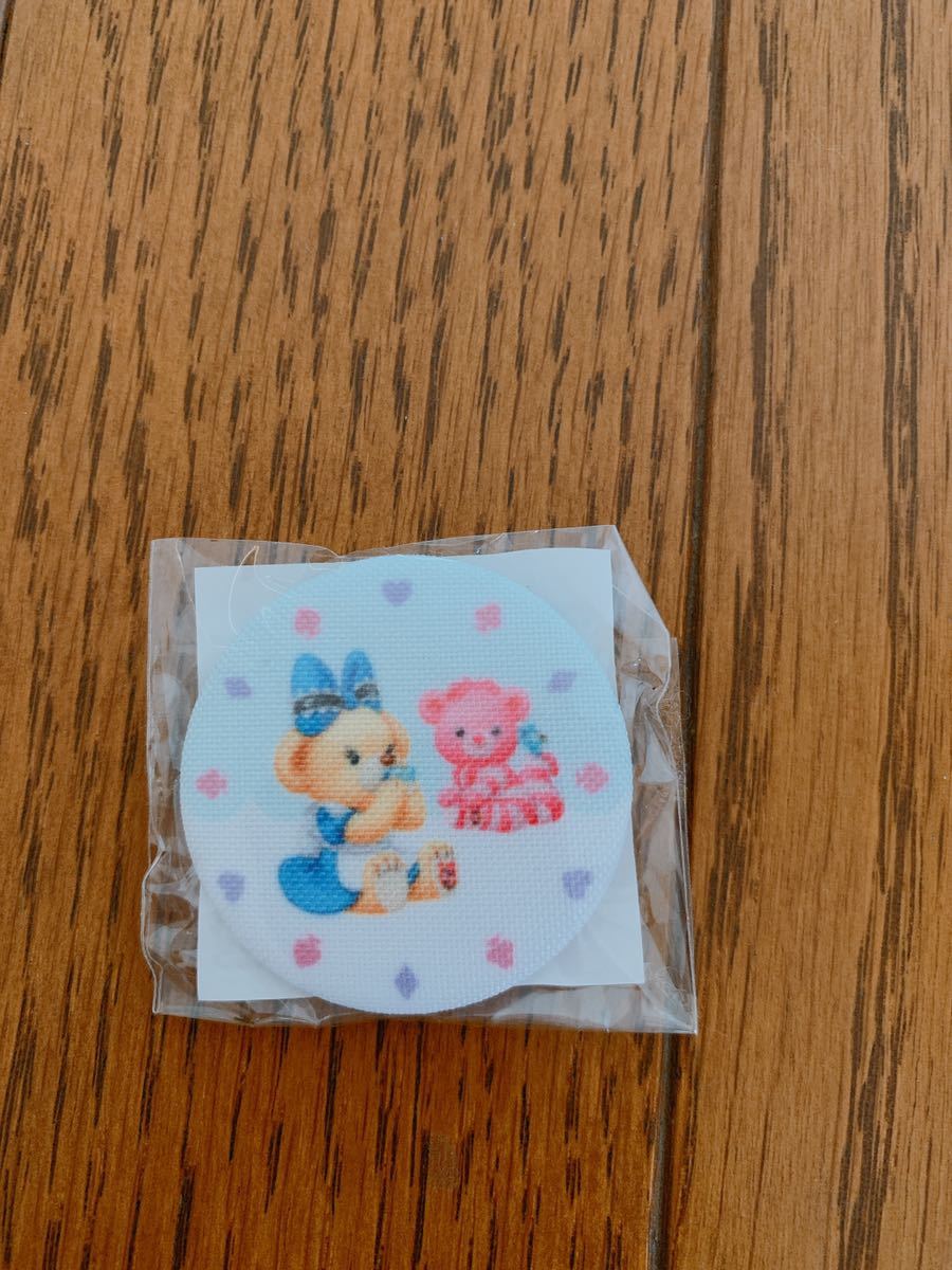 缶バッジ ディズニーストア 小さい缶バッジ ユニベア UniBEARsity アリス チシャ猫 シュー スフレ 4cm_2