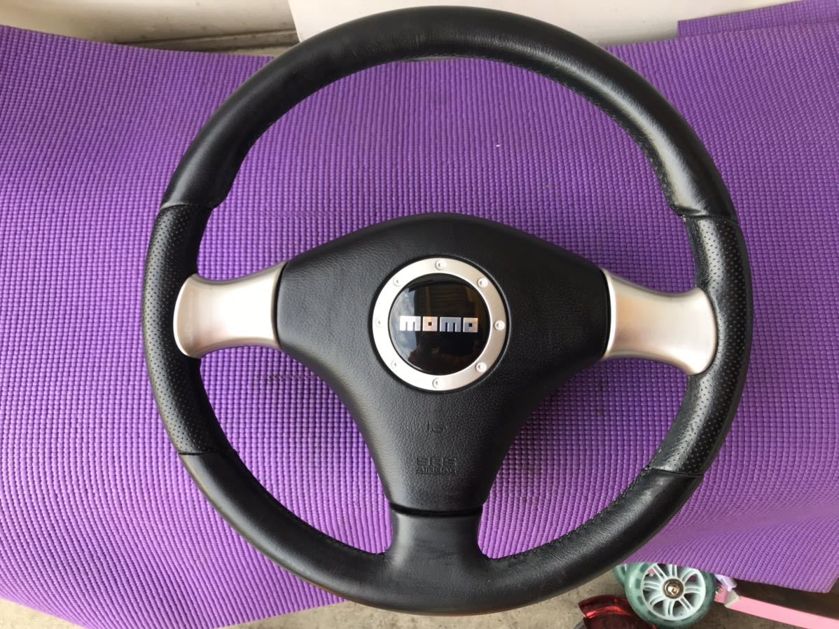 こんぺいとう様momoステアリング 細かく 