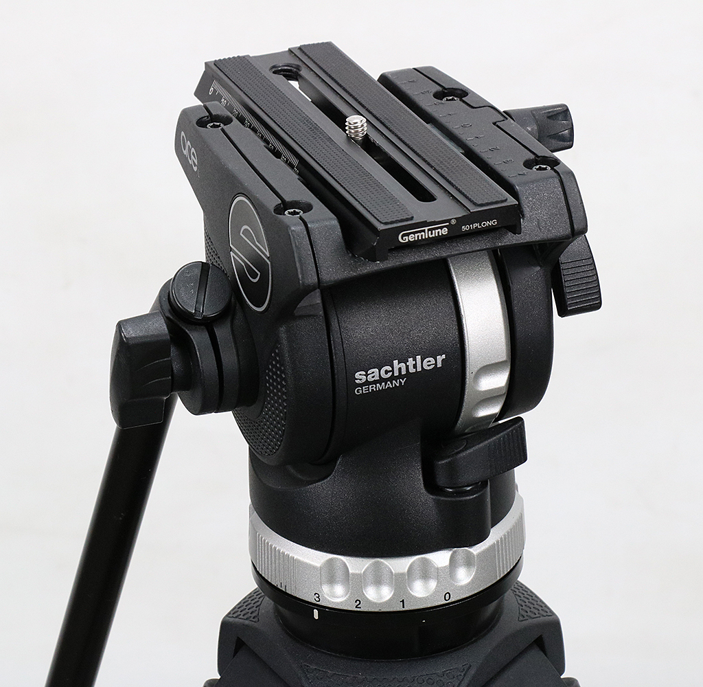 Sachtler ザハトラー 三脚 システムace L Gs Cf グラウンドスプレッダー カーボン三段 ケース付 非純正カメラプレート 三脚 I 三脚 売買されたオークション情報 Yahooの商品情報をアーカイブ公開 オークファン Aucfan Com