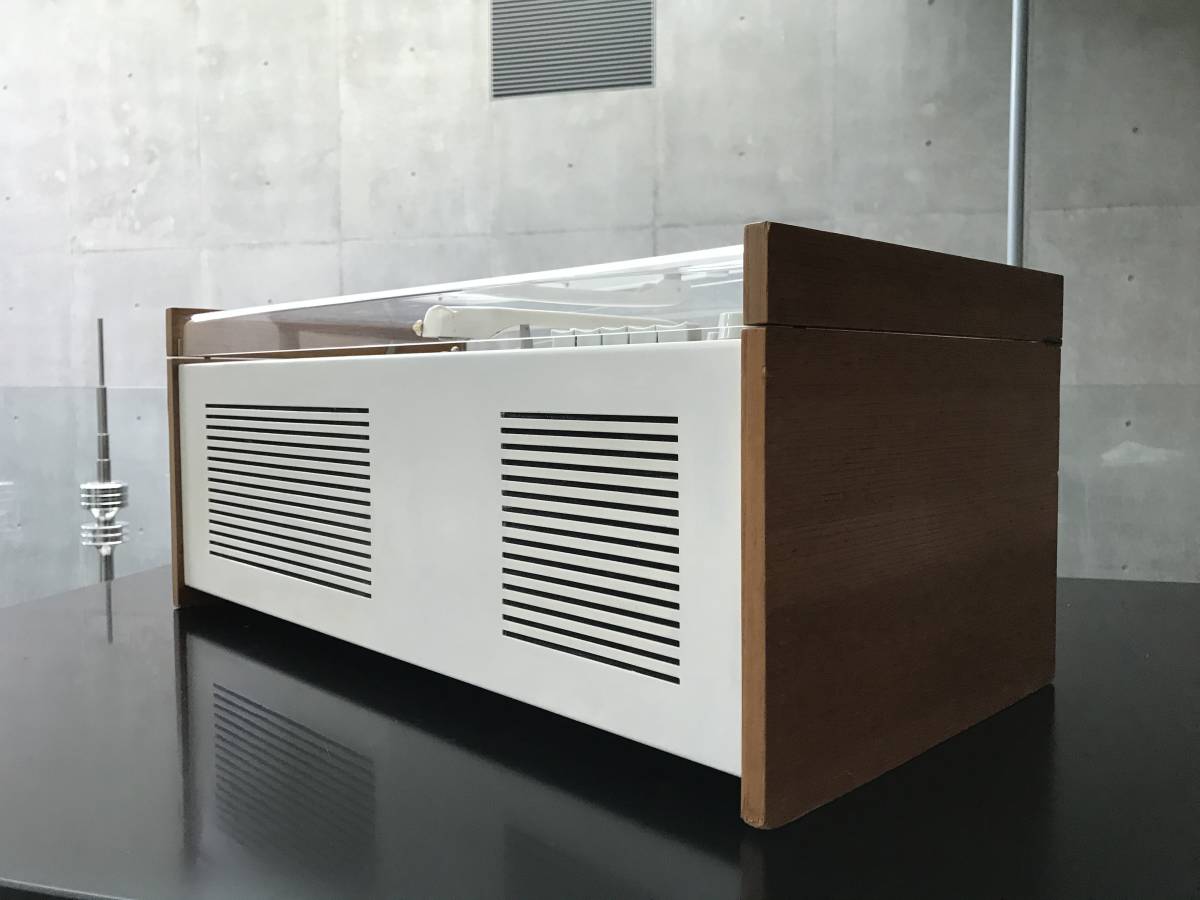 外観 1958年 Braun ブラウン SK5 真空管ラジオ レコードプレーヤー 