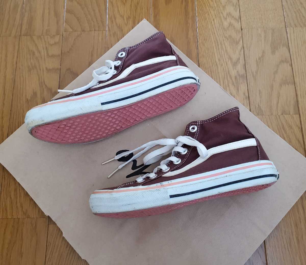 最終 レディース Vans ハイカットスニーカー 23cm ブラウン系 バンズ 売買されたオークション情報 Yahooの商品情報をアーカイブ公開 オークファン Aucfan Com