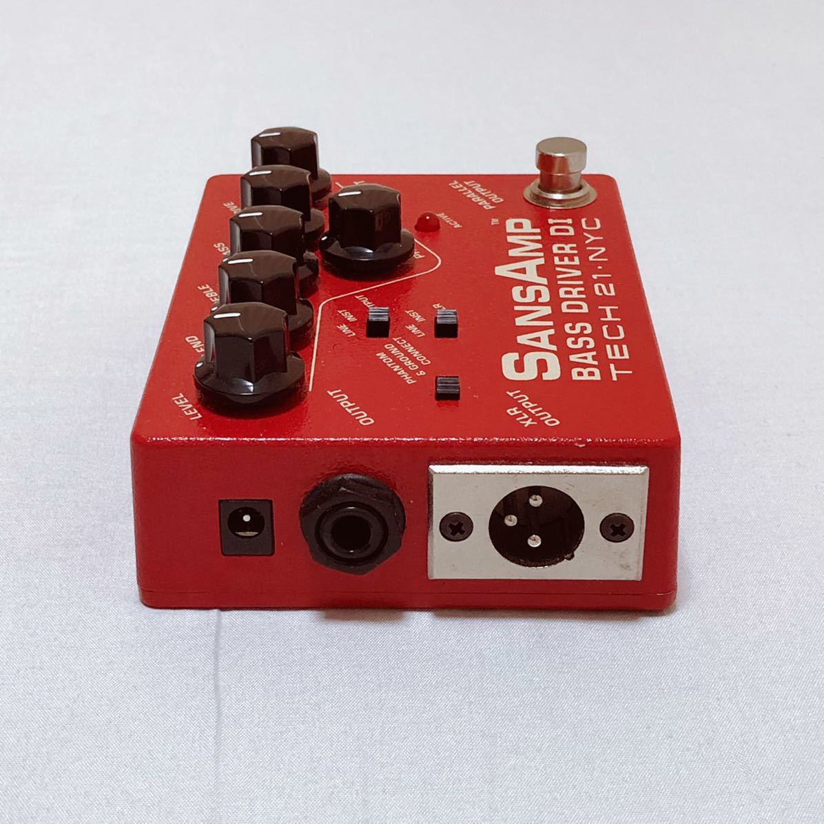 TECH21 SANSAMP BASS D Vermilion 赤 レビュー】TECH21 SansAmp BASS