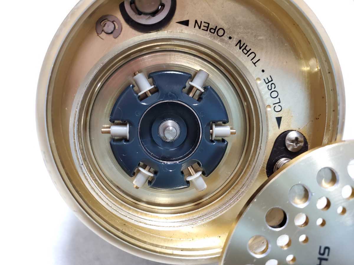 SHIMANO シマノ '00 カルカッタコンクエスト 201_9