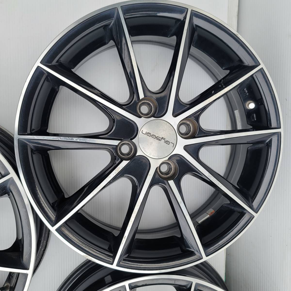 アルミホイールセット 15x5j 42 4h 100 コンパクトカー 軽自動車に 社外品 売買されたオークション情報 Yahooの商品情報をアーカイブ公開 オークファン Aucfan Com