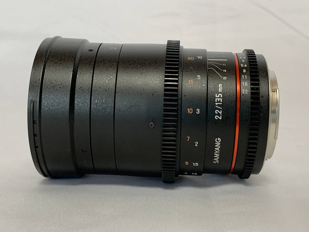 ■美品 SAMYANG シネマレンズ 135mm T2.2 ED UMC キヤノンEF用 フルサイズ対応■_3