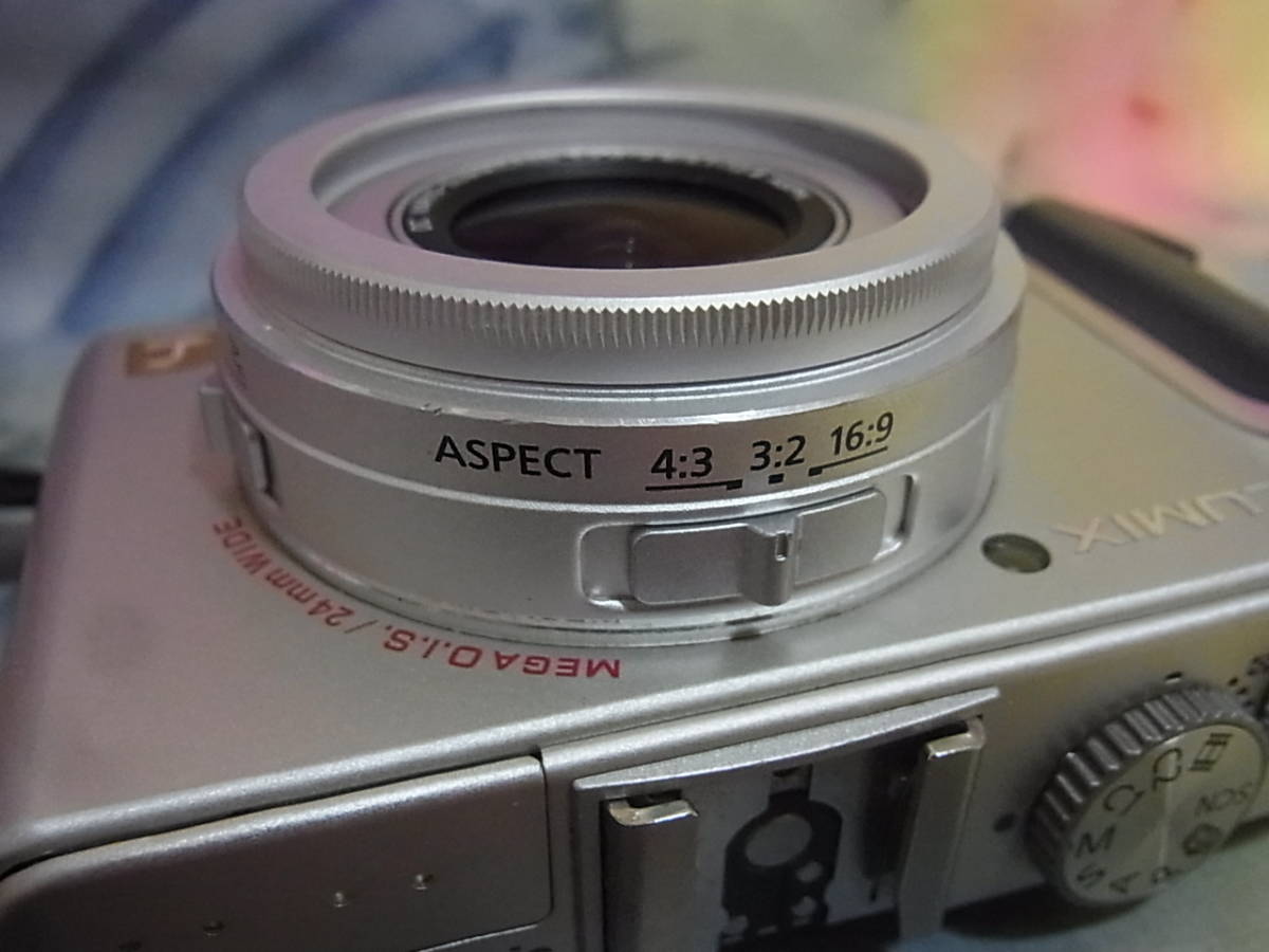 ○Panasonic LUMIX DMC-LX3 / 1：2.0-2.8 / 5.1-12.8 / パナソニック 