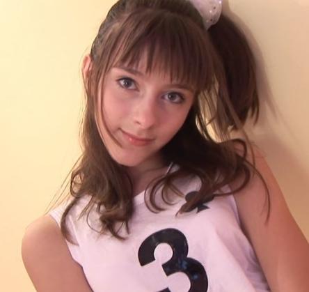 ジュニアアイドル 動画 61min PN056(複数被写体)｜売買されたオークション情報、yahooの商品情報をアーカイブ公開 ...