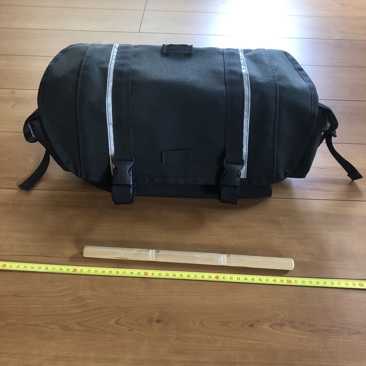 【2025，新作】 スイフトインダストリーズ SWIFT INDUSTRIES zeitgeist saddle bag 黒(サドルバッグ)｜売買されたオークション情報、yahooの商品情報をアーカイブ公開 - オークファン サドルバッグ