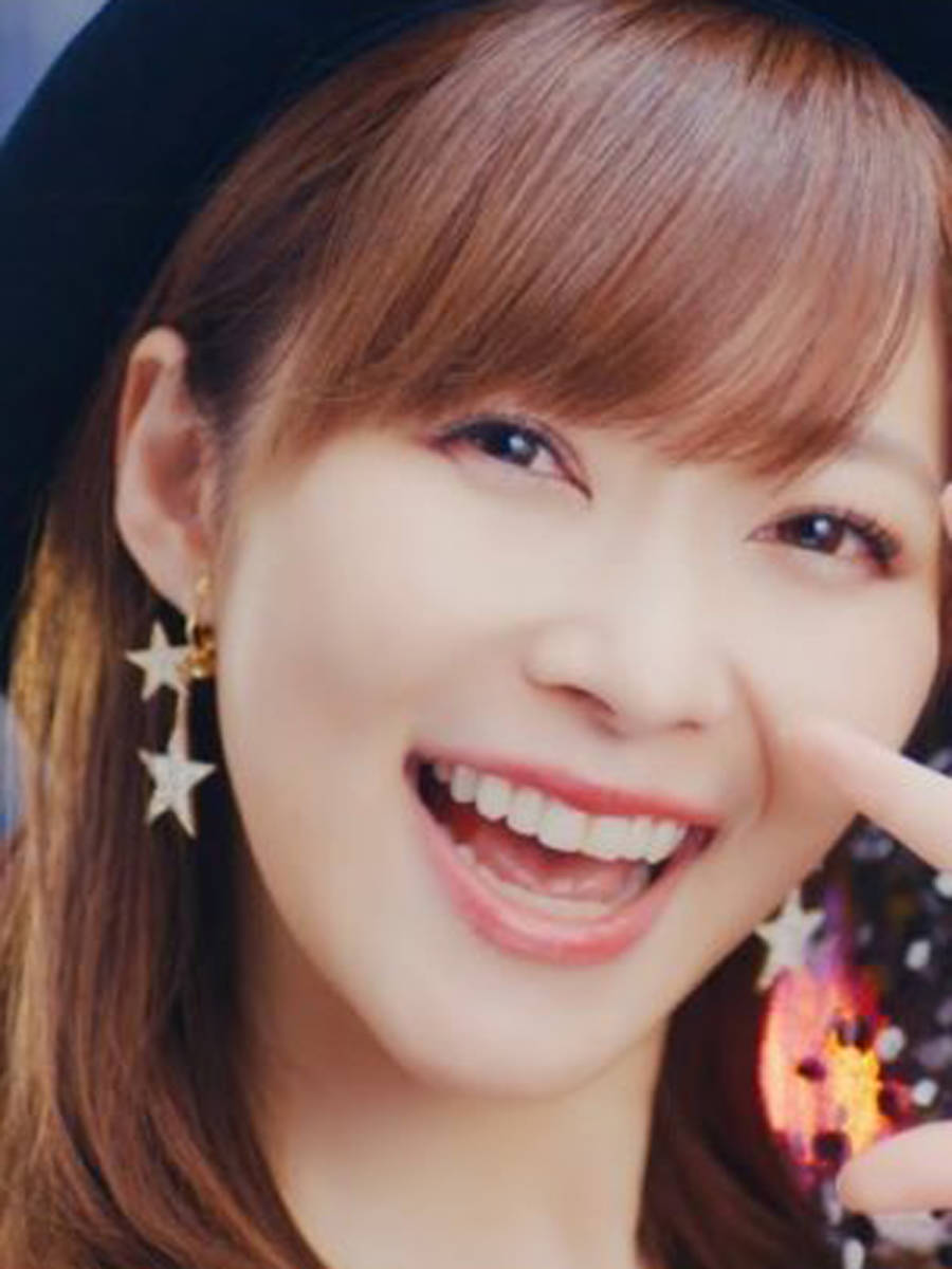 指原莉乃10 Akbグループ 2lサイズ 写真10枚 下着 水着 タレントグッズ 売買されたオークション情報 Yahooの商品情報をアーカイブ公開 オークファン Aucfan Com