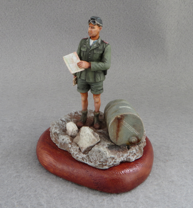 1/72アリイ・ドイツ軍ストロングポイント、フジミ1/76・戦車3個、他