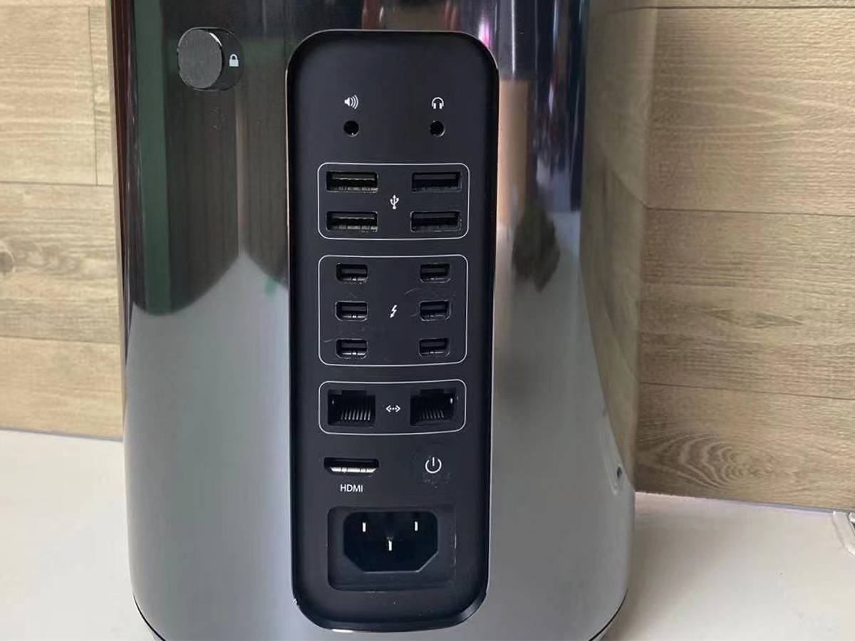 ♪美品 Apple Mac Pro Late 2013♪A1481 贅沢16GBメモリ+256GB高速SSD 