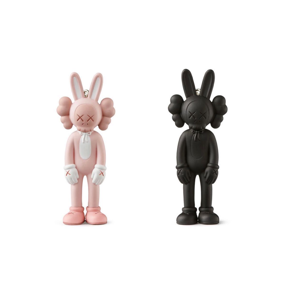 KAWS TOKYO FIRST KEYHOLDER 2点セットカウズ トウキョウ ファースト