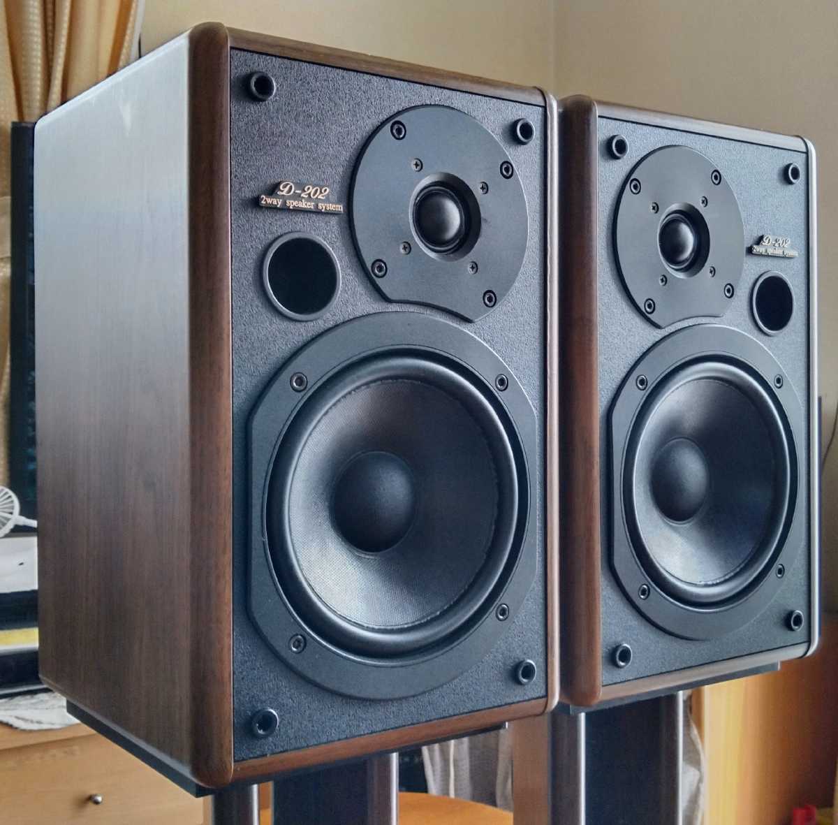 オーディオ機器 ONKYO オンキョー 2WAYスピーカー D-202Aペア いい音！